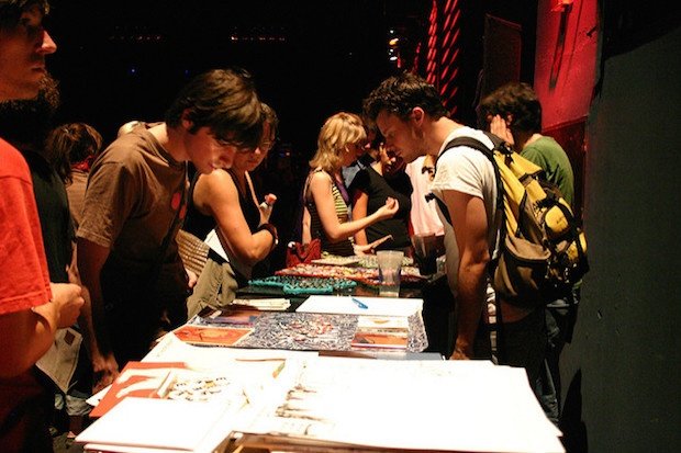 9 Secrets From Indie Artists for Selling a Ton of Merch After Their Shows